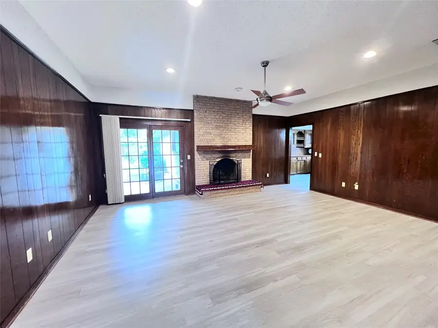 1804 University Drive, Richardson, TX 75081 - Image #2