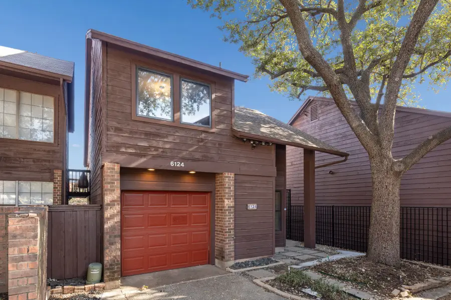 6124 Summer Creek Circle, Dallas, TX 75231 - Image #3