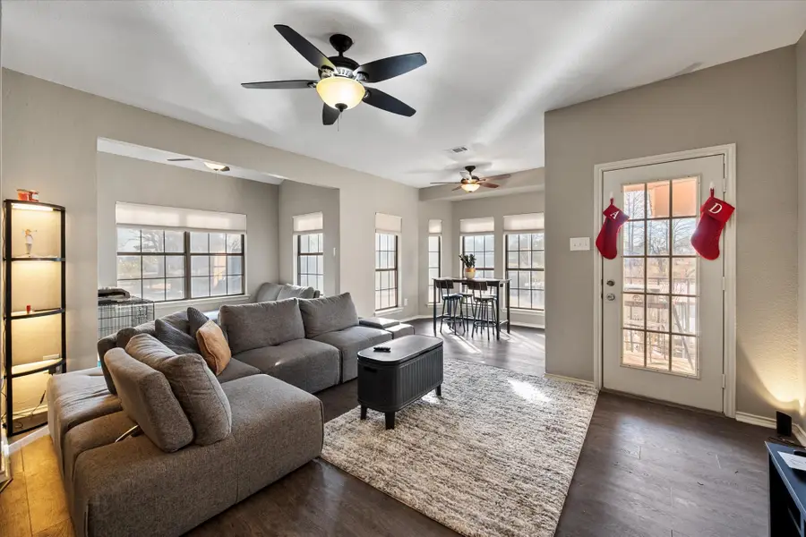 1933 Island Circle #A201, Tool, TX 75143 - Image #2