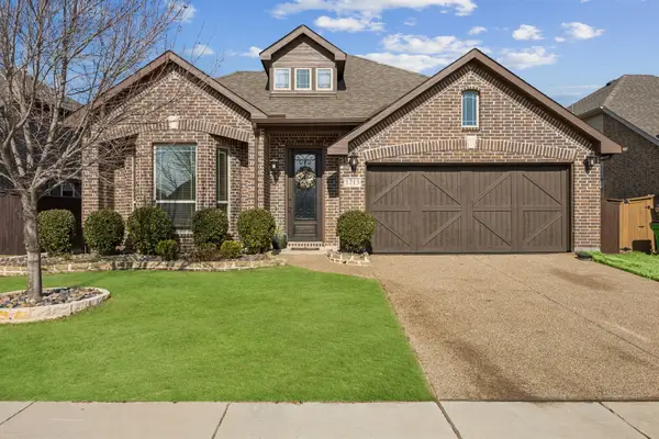 1713 Emerald Tree Place, Aubrey, TX 76227