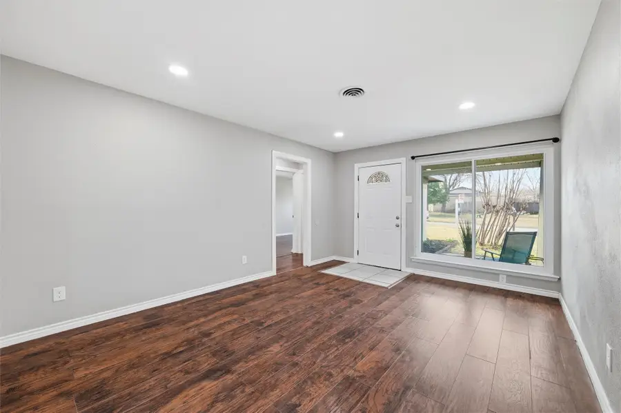 1311 Coke Drive, Arlington, TX 76010 - Image #3