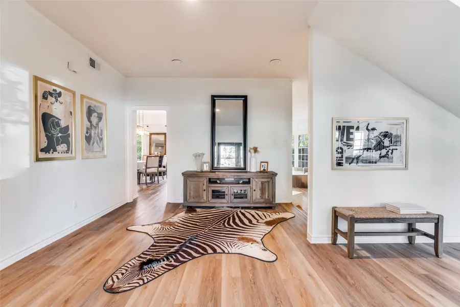 9122 Cochran Heights Drive, Dallas, TX 75220 - Image #3