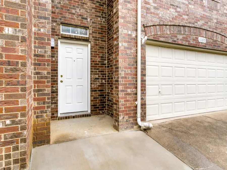 1105 Windhaven Circle, Lewisville, TX 75067 - Image #3