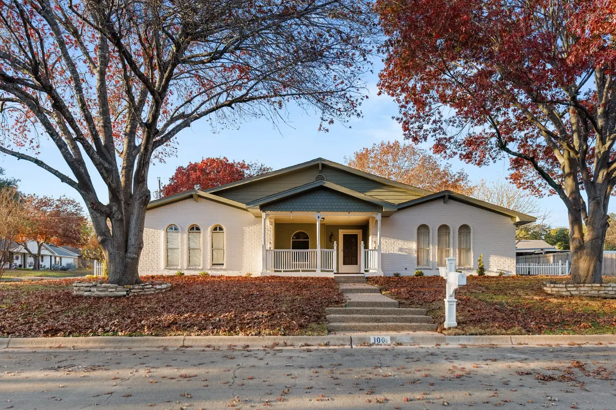 100 Linden Lane, Hewitt, TX 76643 - Image #1