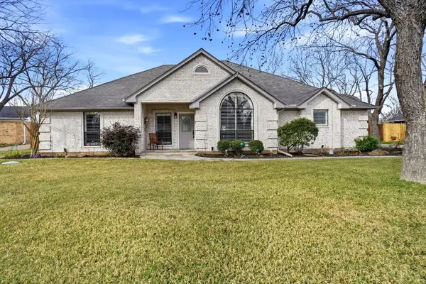 7611 Ravenswood Road, Granbury, TX 76049