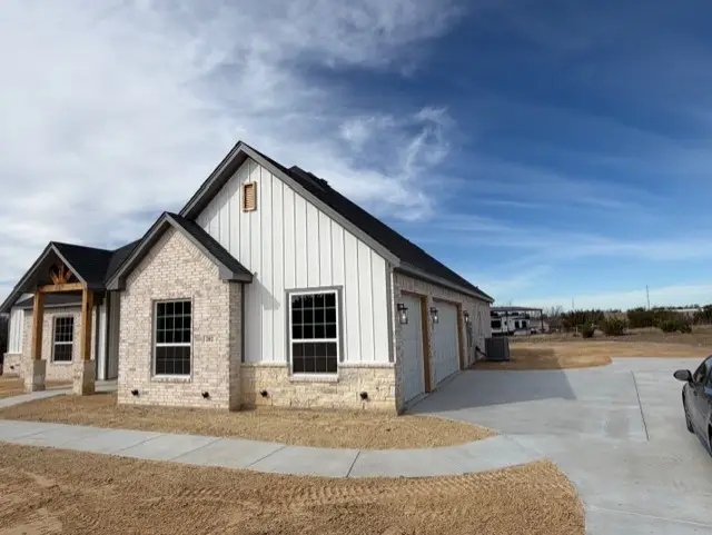 202 Coalson Crossing, Azle, TX 76020 - Image #2