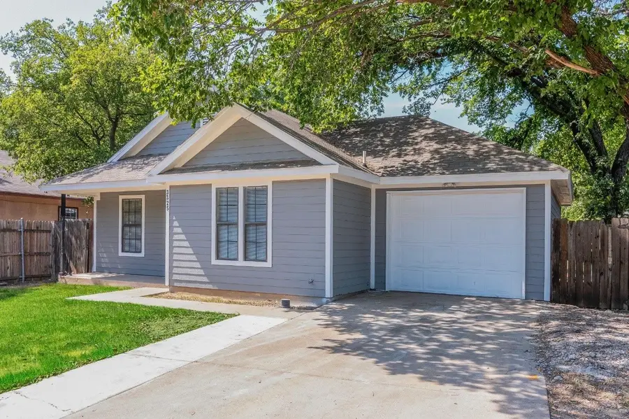 3325 Avenue L, Fort Worth, TX 76105 - Image #2