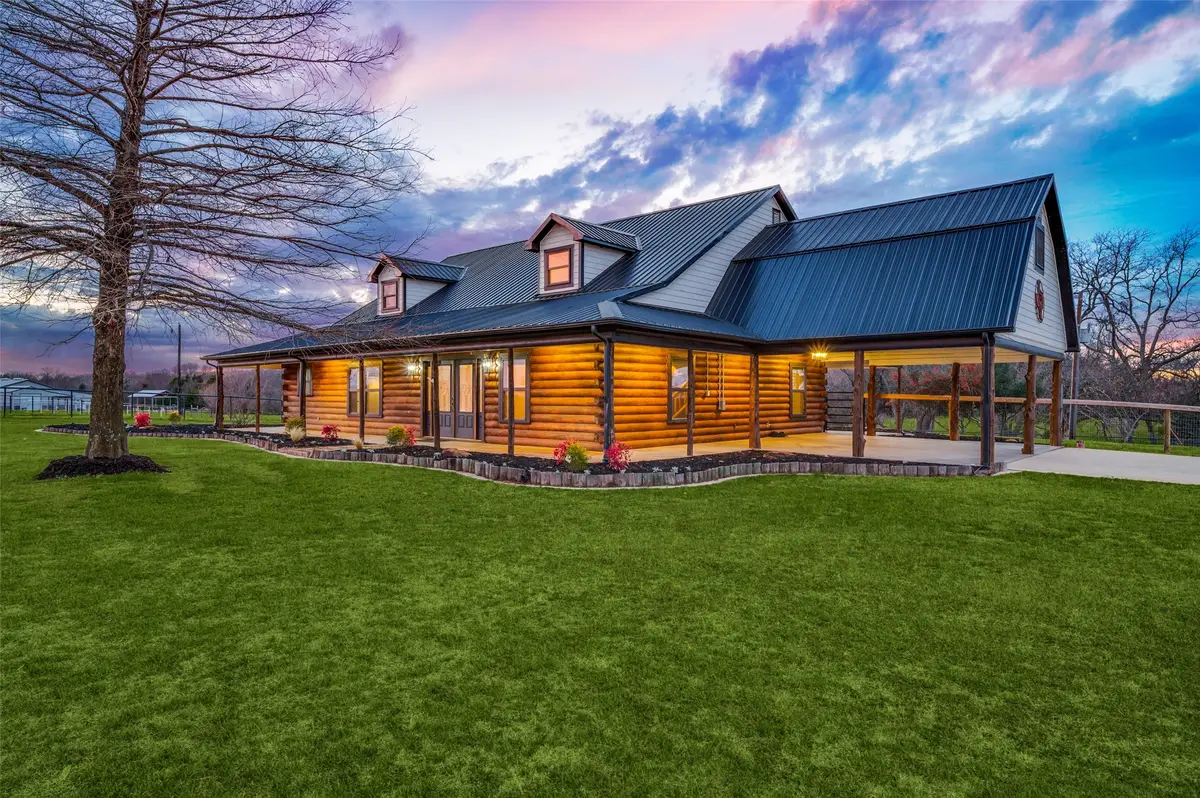 1353 Spring Creek Road, Collinsville, TX 76233 - Image #1