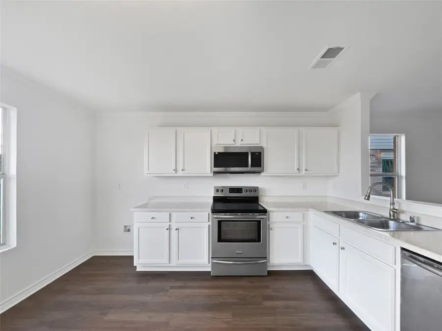 5357 Royal Birkdale Drive, Fort Worth, TX 76135 - Image #2