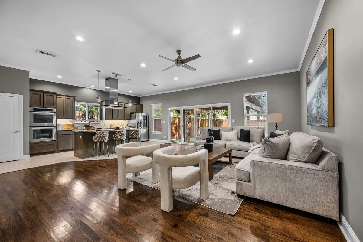 1516 S Oak Cliff Boulevard, Dallas, TX 75208 - Image #1