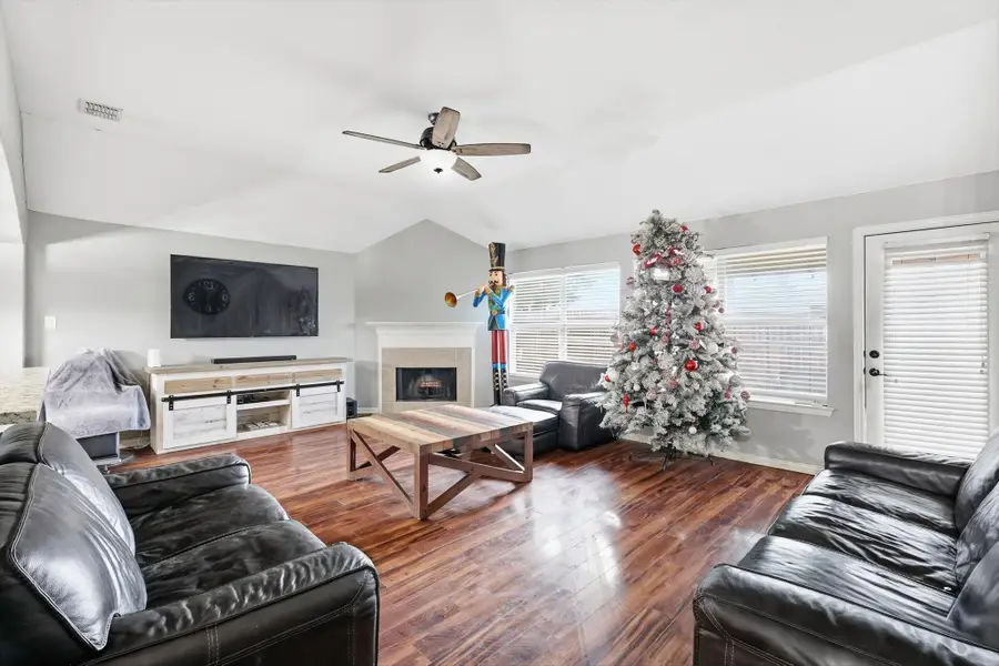 5403 Lavaca Road, Grand Prairie, TX 75052 - Image #2