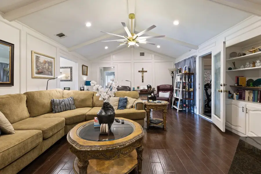 4525 Meadowview Drive, Mesquite, TX 75150 - Image #3