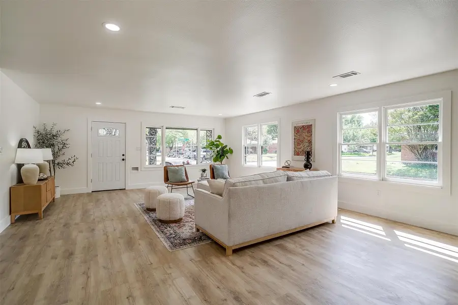 5440 Fursman Avenue, Fort Worth, TX 76114 - Image #3