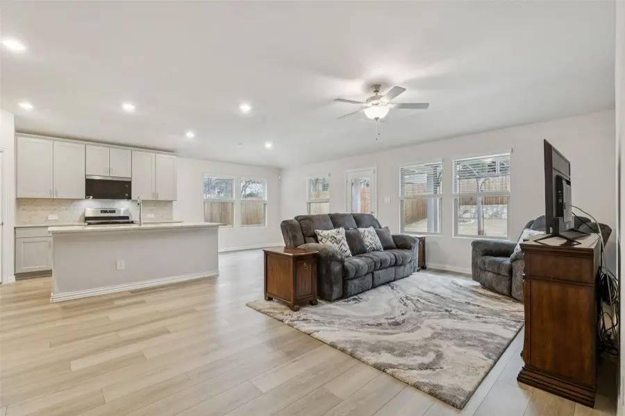 522 Castle Road, Sherman, TX 75092 - Image #3