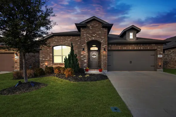 15829 Farringdon Street, Fort Worth, TX 76247