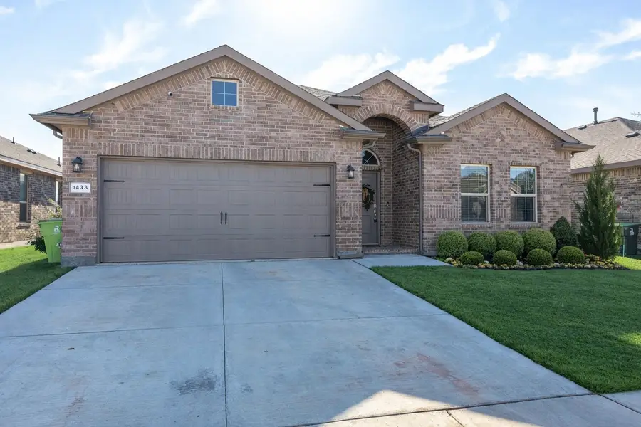 1833 Chamaeleon Drive, Haslet, TX 76052 - Image #2
