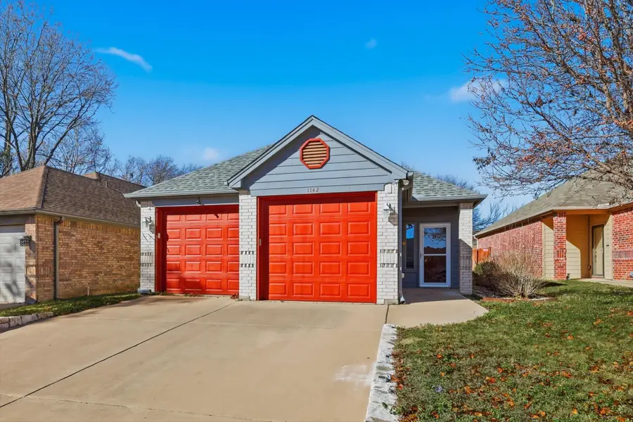 1142 Story Book Lane, Weatherford, TX 76086 - Image #2