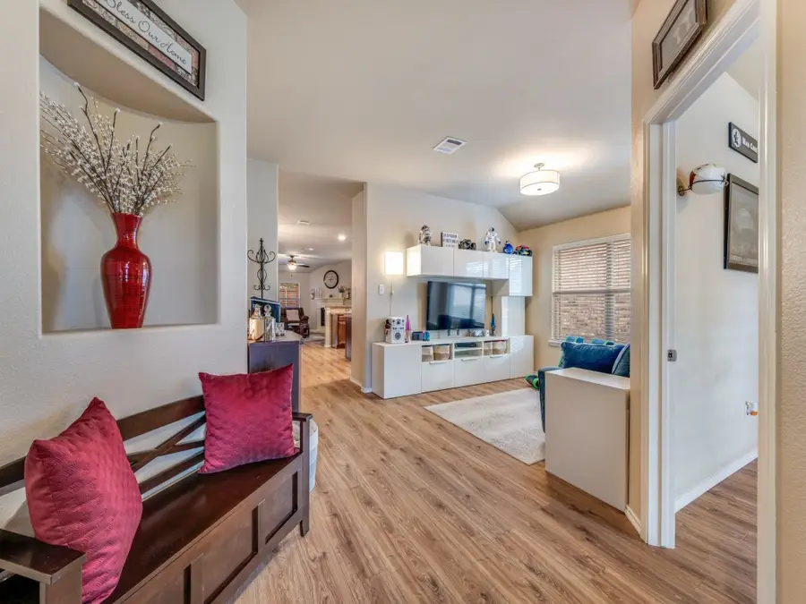 9612 Sleepy Hollow Drive, McKinney, TX 75072 - Image #3