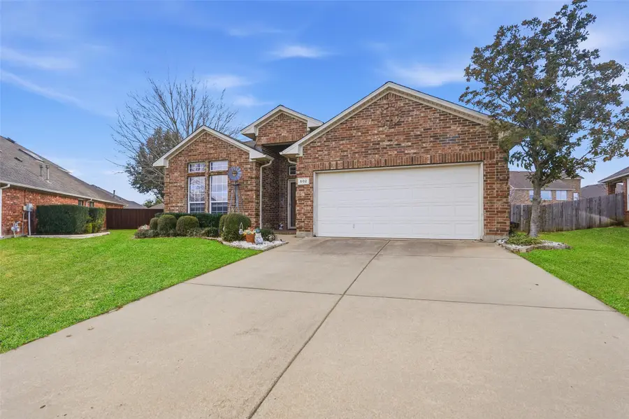 602 Mesa Ridge Court, Arlington, TX 76002 - Image #2