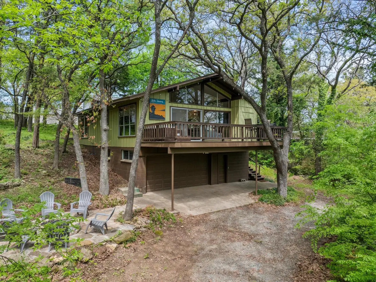 226 Cambridge Drive, Pottsboro, TX 75076 - Image #1