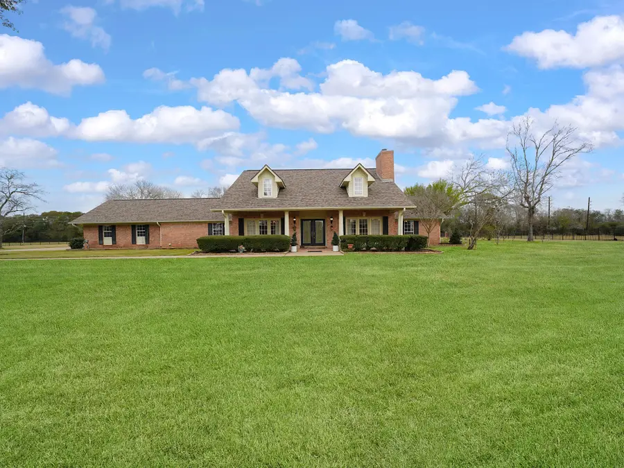 1810 Darby Lane, Stafford Missouri City, TX 77545 - Image #2