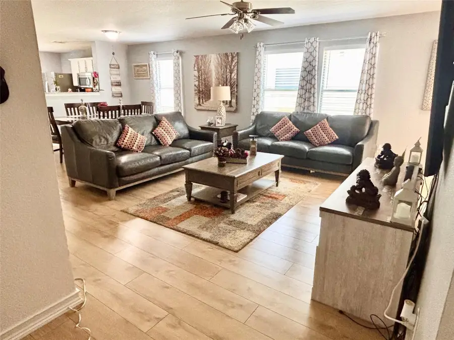 605 Rosario Lane, Fort Worth, TX 76052 - Image #3