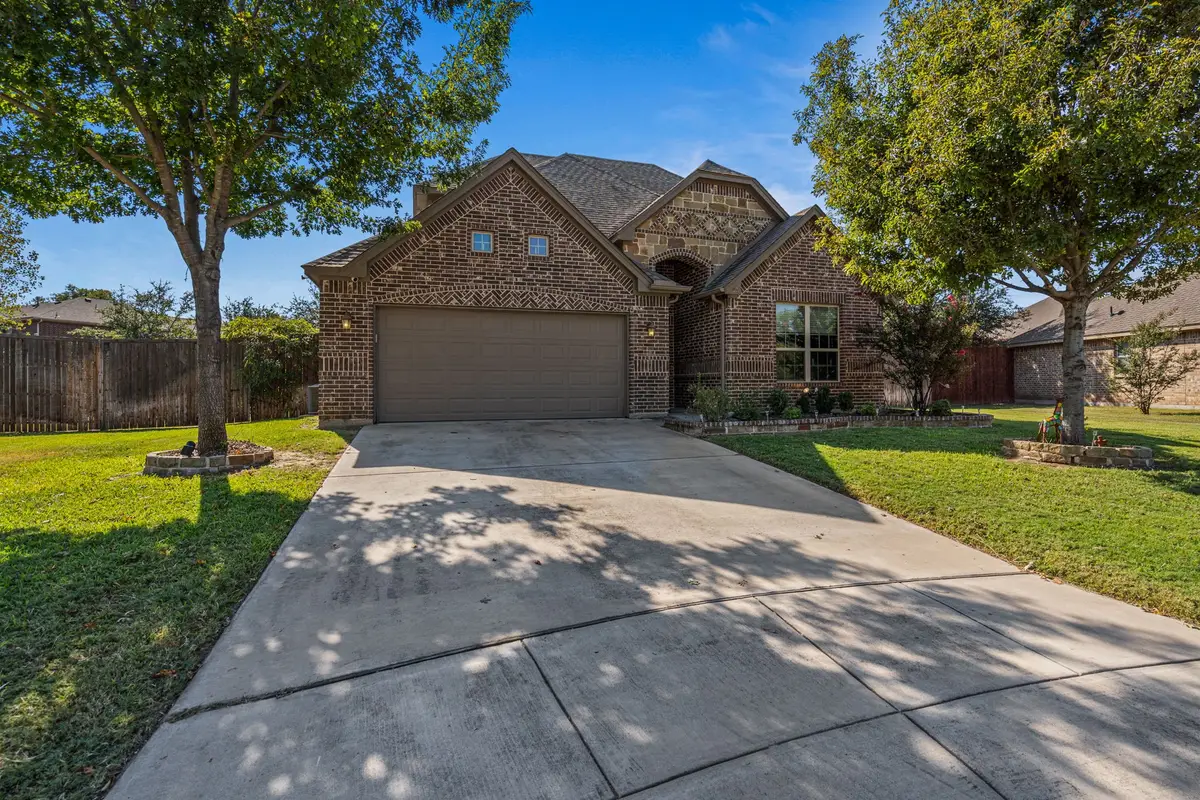 108 Bosque Court, Azle, TX 76020 - Image #1