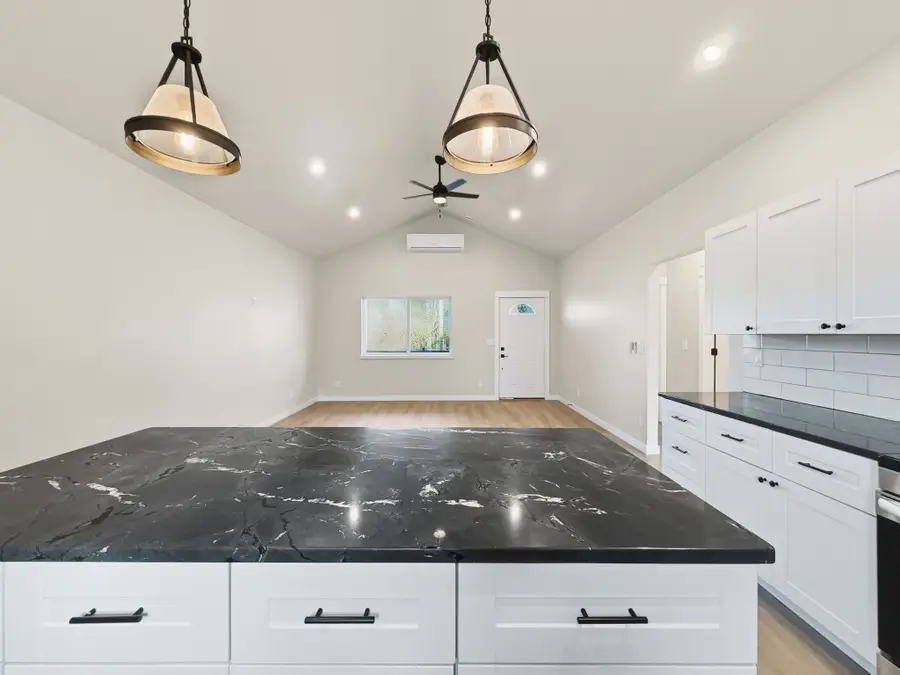 310 Eastland, Iredell, TX 76649 - Image #3