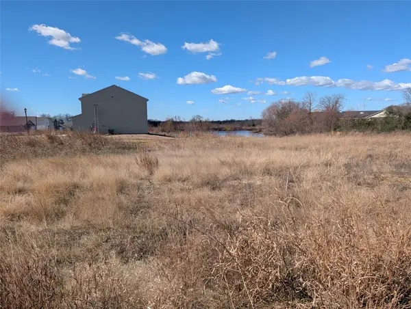 294 Victory Drive, Mabank, TX 75147