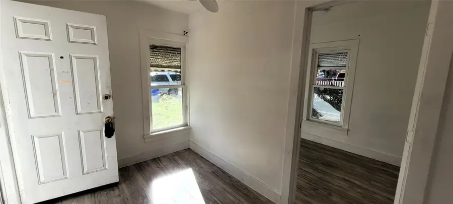 8112 Melrose Street E, White Settlement, TX 76108 - Image #3