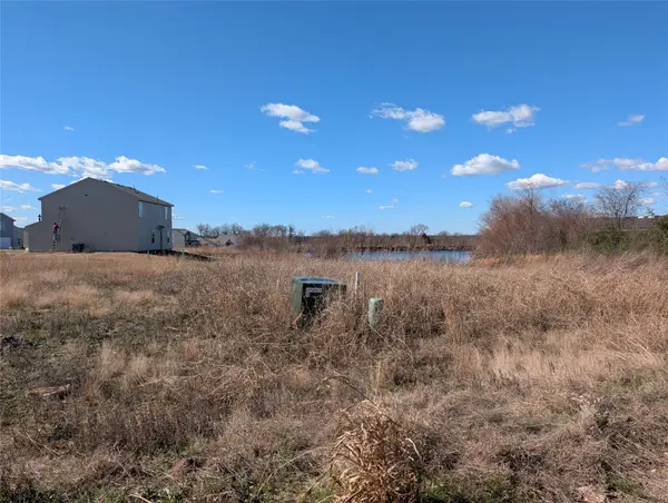 101 Brennon Circle, Mabank, TX 75147