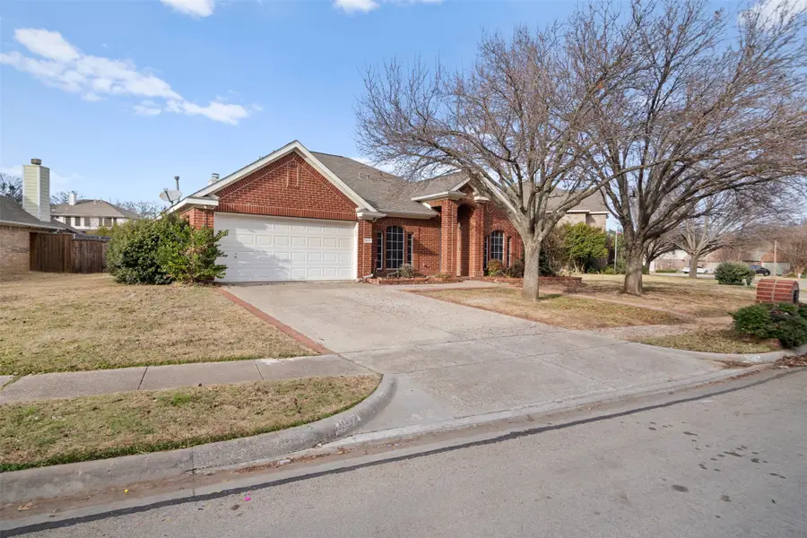 917 Circle View Lane, Denton, TX 76210 - Image #2