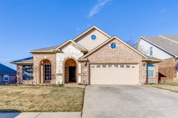 10109 Oldfield Court, Fort Worth, TX 76244