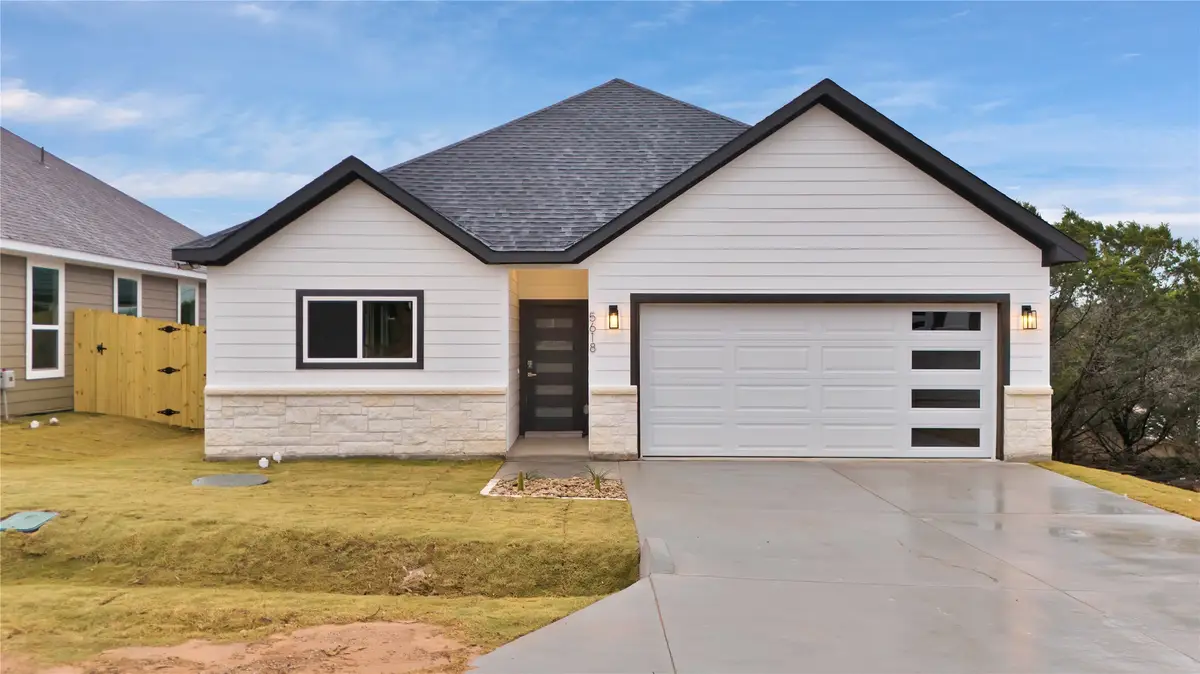 5618 Barkridge Drive, Granbury, TX 76048 - Image #1