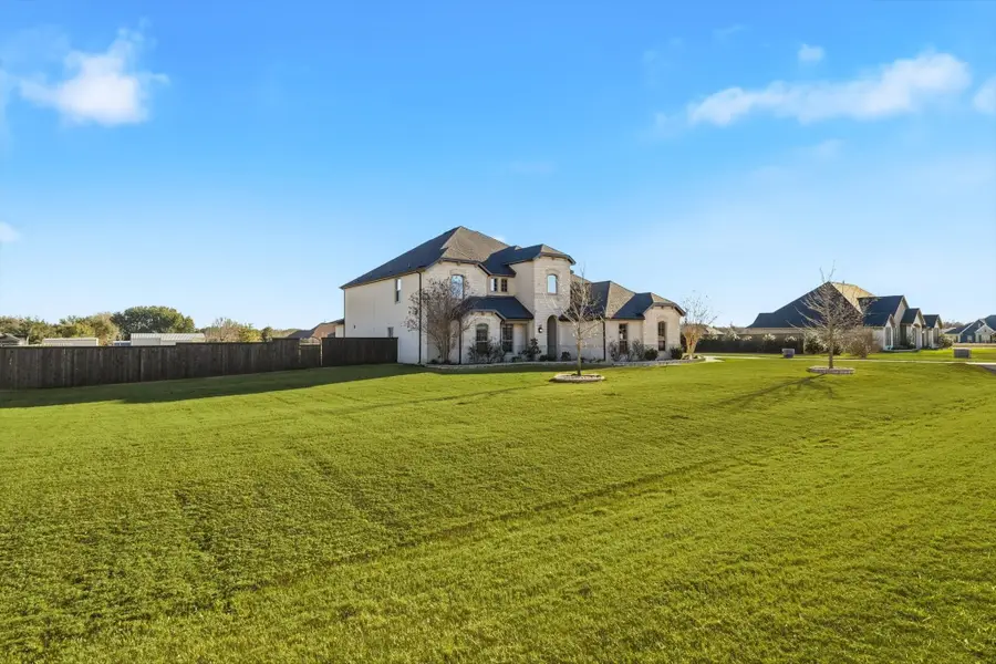 105 Sanders Drive, Waxahachie, TX 75165 - Image #3