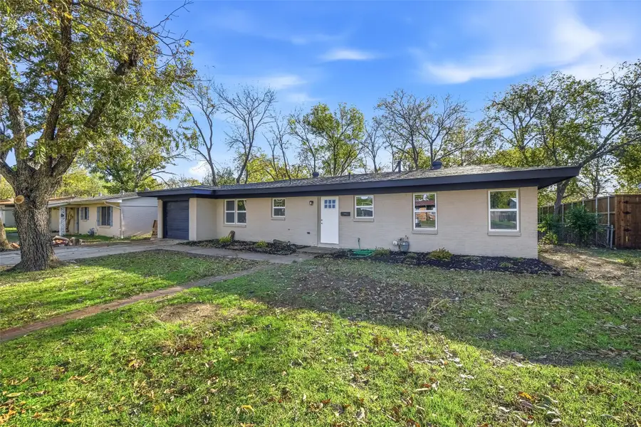 8012 Laura Street, North Richland Hills, TX 76180 - Image #2