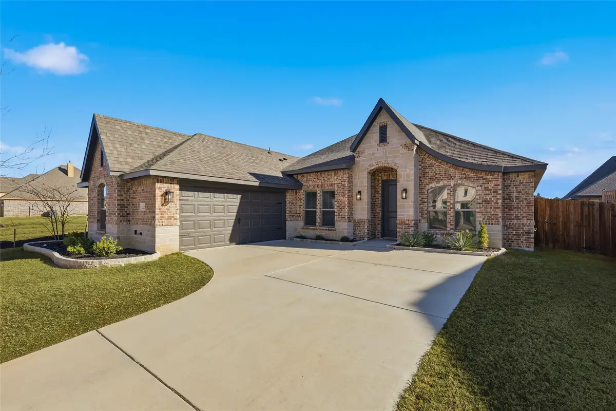 112 Mockingbird Hill, Joshua, TX 76058 - Image #1