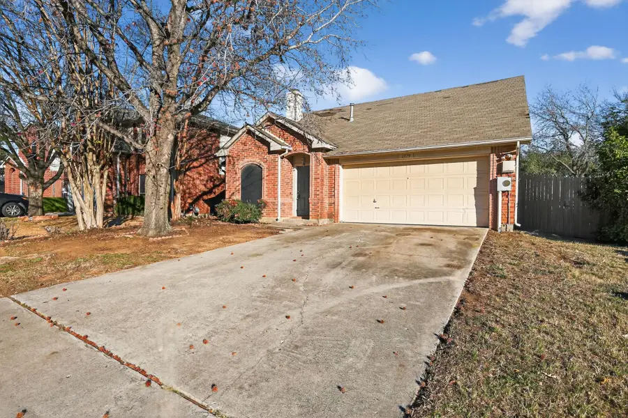 1379 Honeysuckle Lane, Lewisville, TX 75077 - Image #2