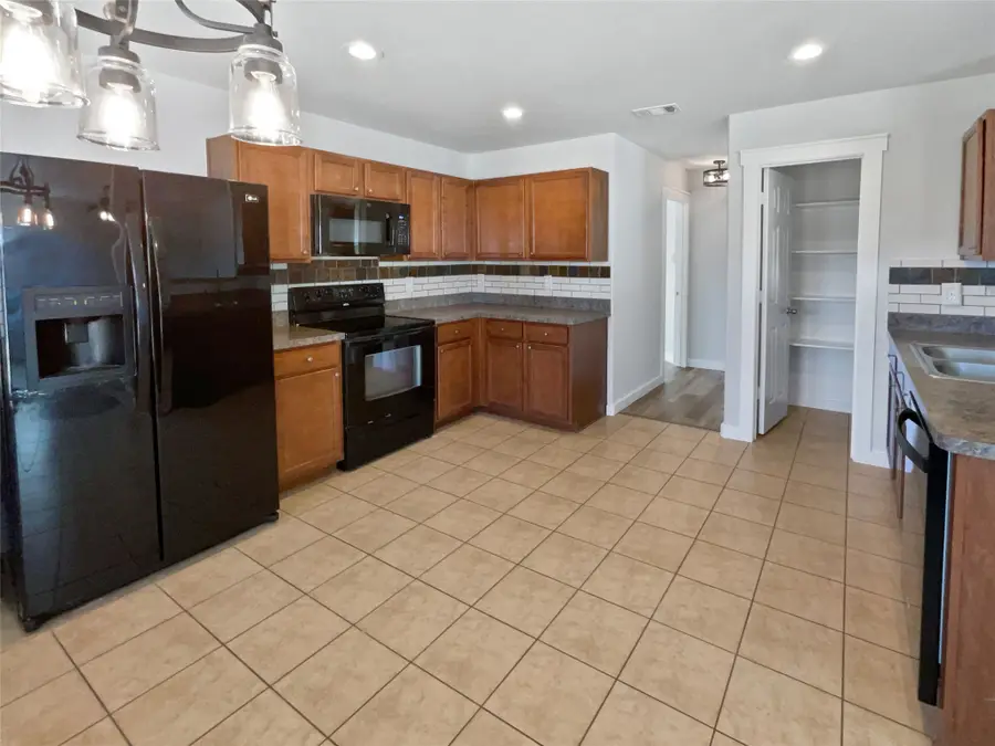 1375 Emily Court, Burleson, TX 76028 - Image #2