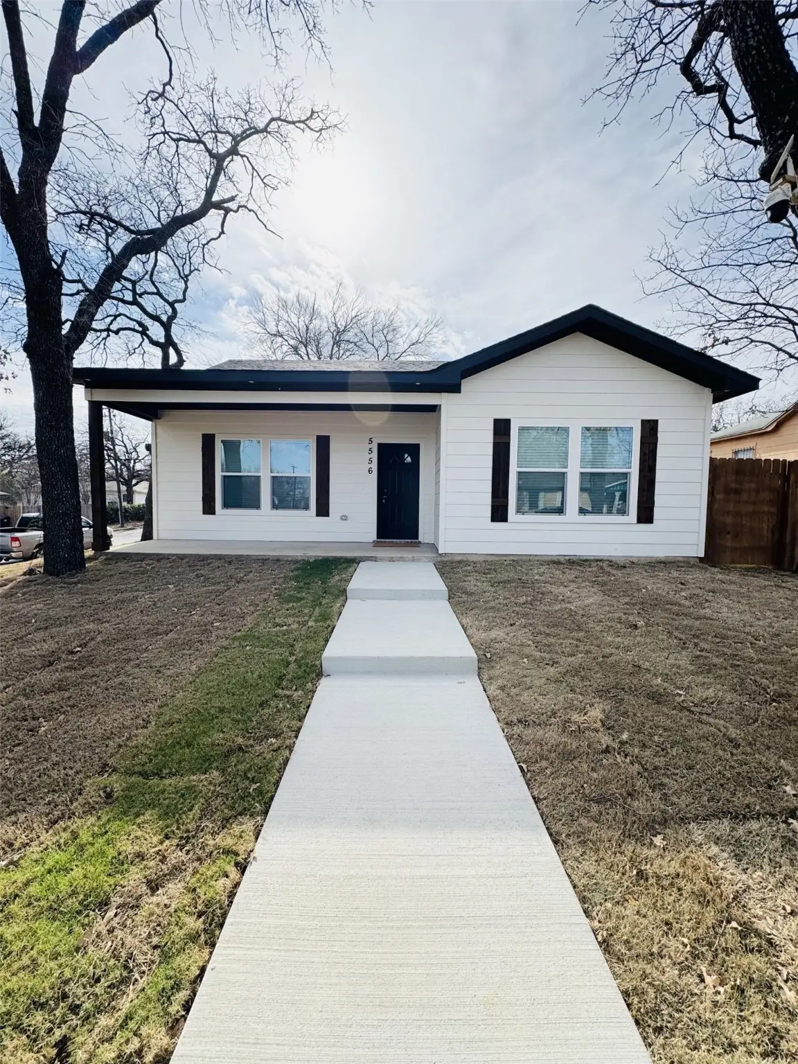 5556 Wainwright Drive, Fort Worth, TX 76112 - Image #1