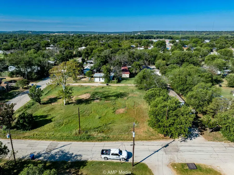 1705 Dallas Avenue, Brownwood, TX 76801 - Image #3