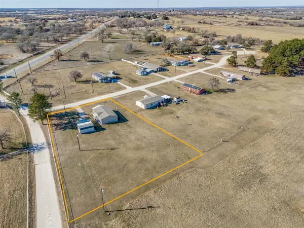 200 Farmhouse Road, Springtown, TX 76082