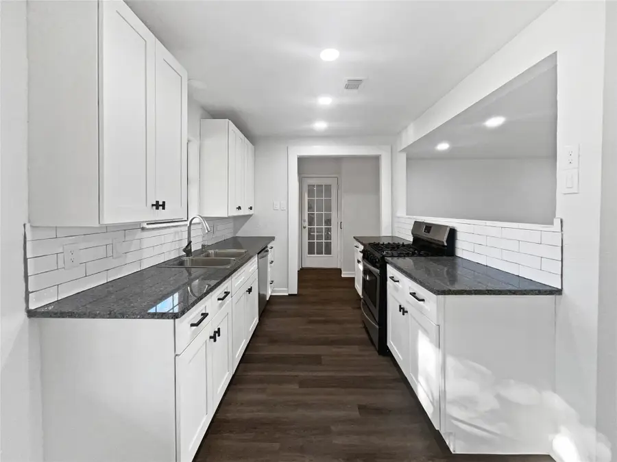 464 W Fulton Street, Van Alstyne, TX 75495 - Image #2