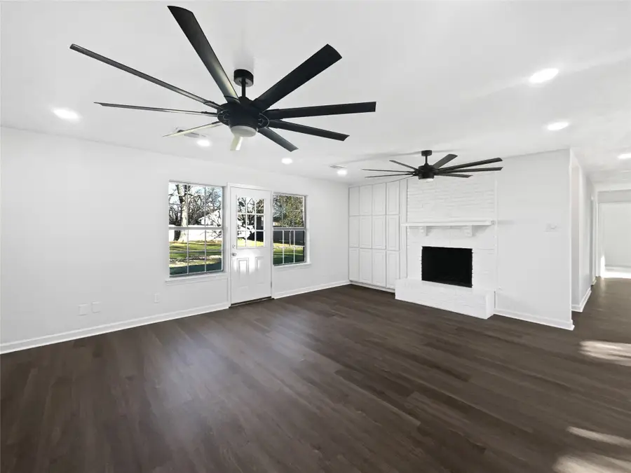 464 W Fulton Street, Van Alstyne, TX 75495 - Image #3