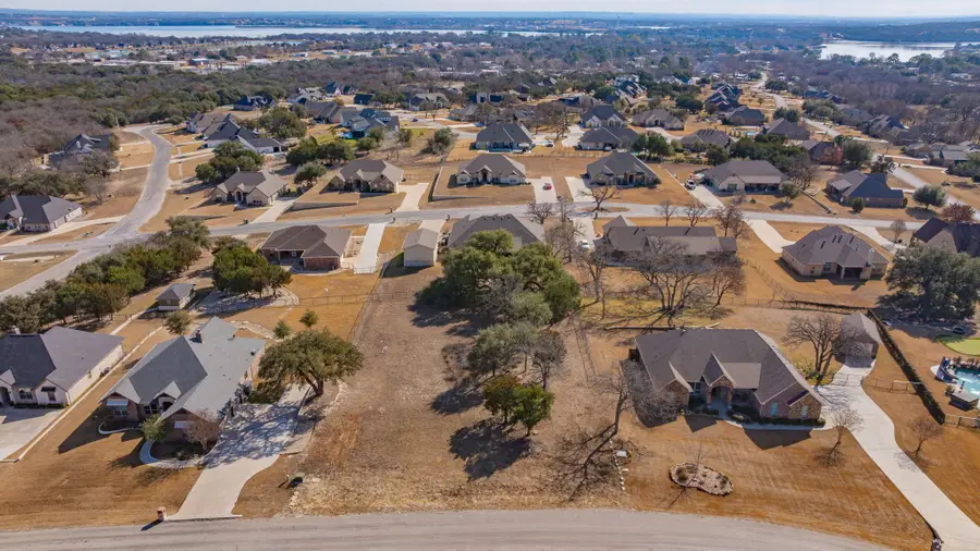 3841 Legend Trail, Granbury, TX 76049 - Image #3