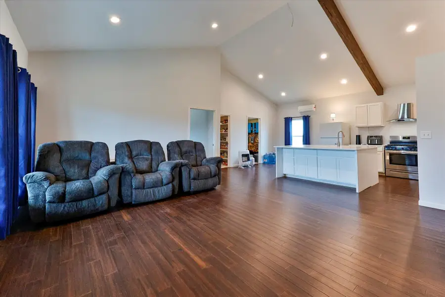 3432 Old Town Road, Whitesboro, TX 76273 - Image #2