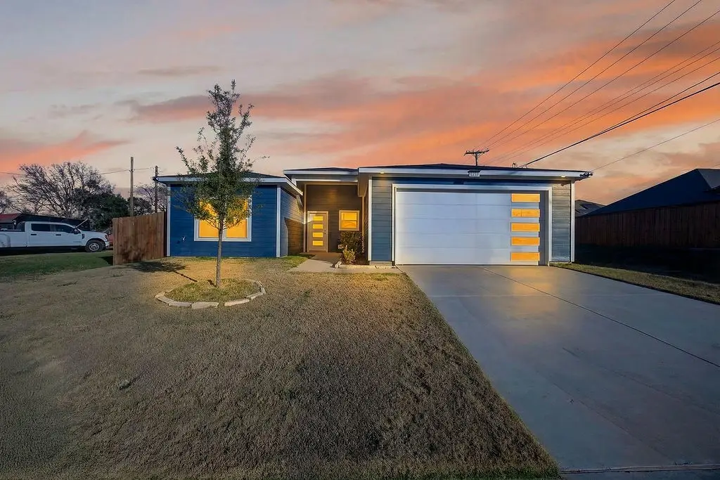 1913 E Myrtle Street, Fort Worth, TX 76104 - Image #1