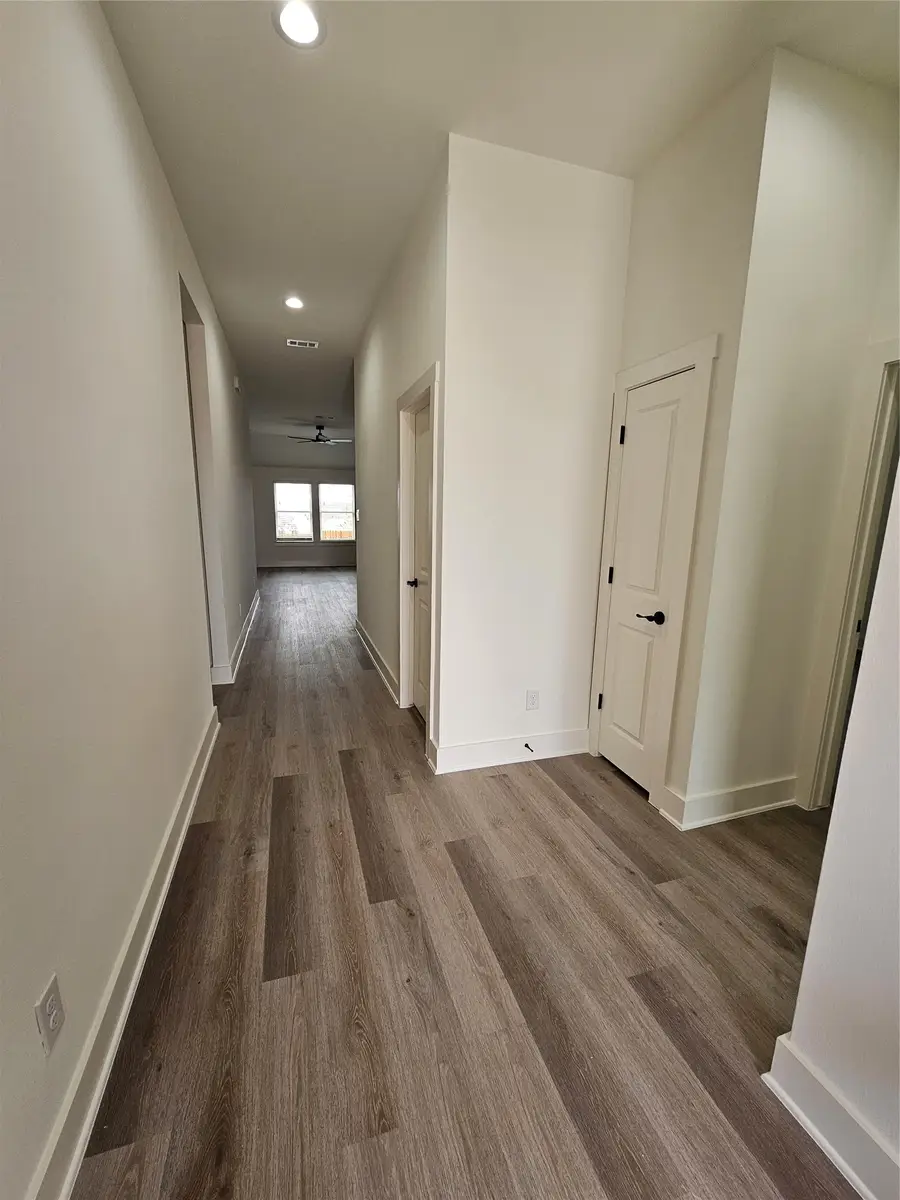 605 Begonia Drive, Azle, TX 76029 - #2