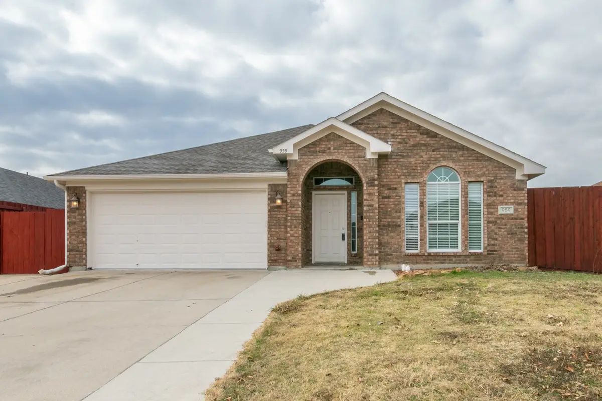 959 Heather Street, Burleson, TX 76028 - Image #1