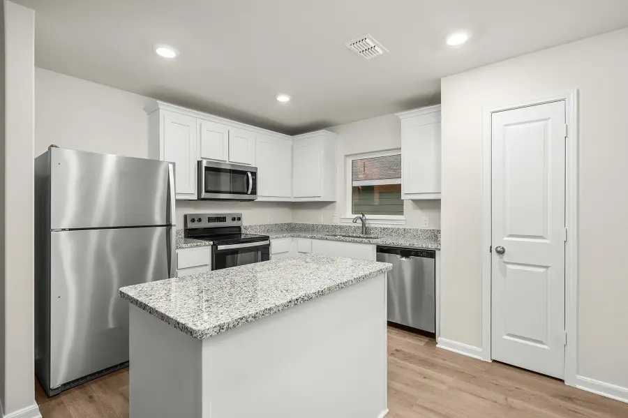 4906 Fillmore Drive, Greenville, TX 75401 - Image #3